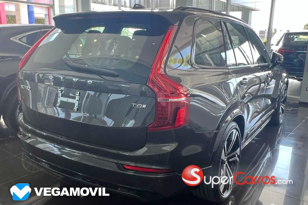 2025 Volvo XC90 Ultimate Dark Recharge T8 — foto 3 / 12