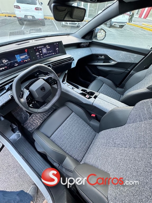 2027 Peugeot 3008 Allure — foto 8 / 12