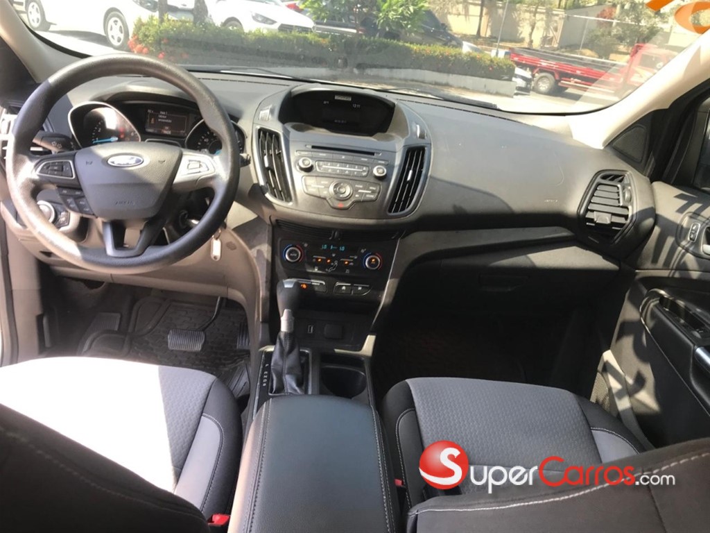 2017 Ford Escape SE — foto 5 / 8