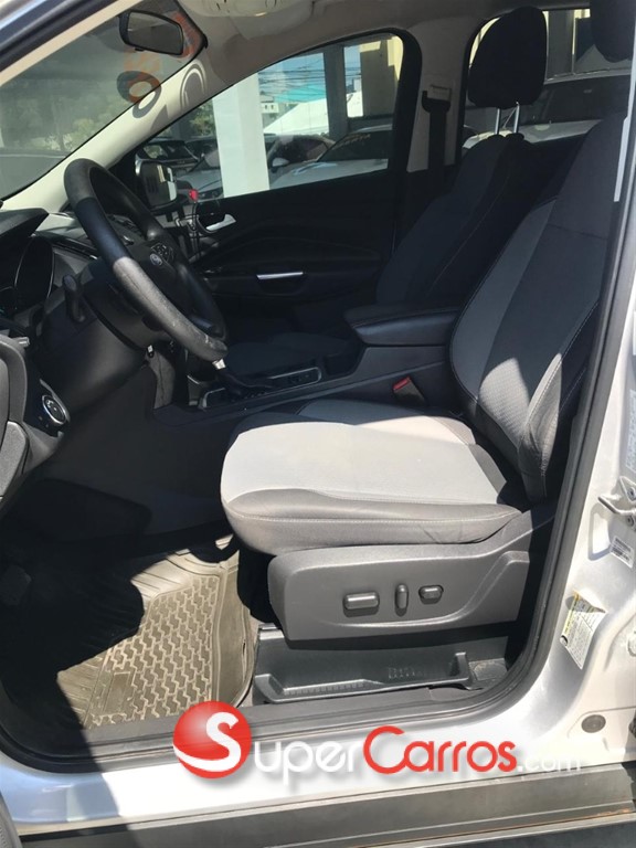 2017 Ford Escape SE — foto 6 / 8