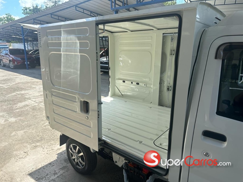2020 Daihatsu Hijet — foto 9 / 10
