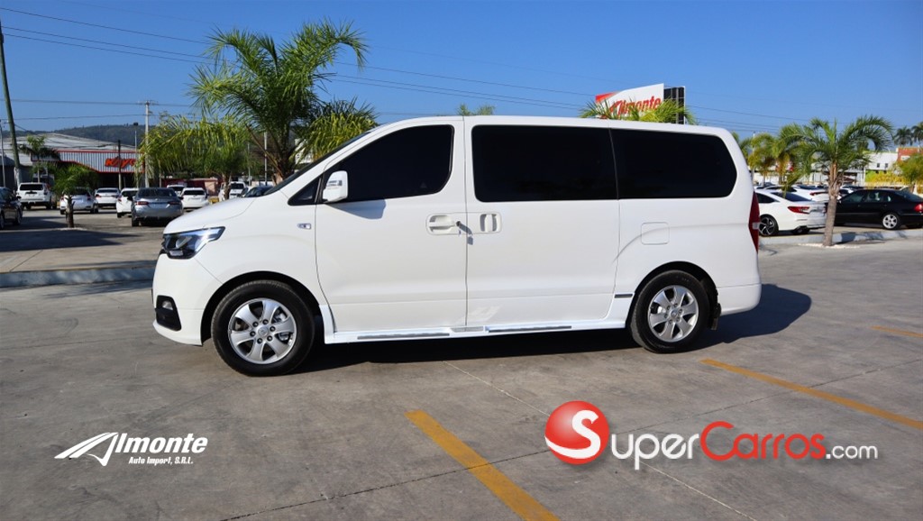 2021 Hyundai Grand Starex — foto 2 / 12