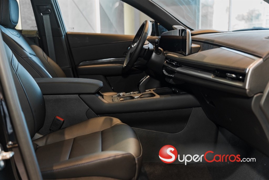 2026 Cadillac XT4 — foto 9 / 11