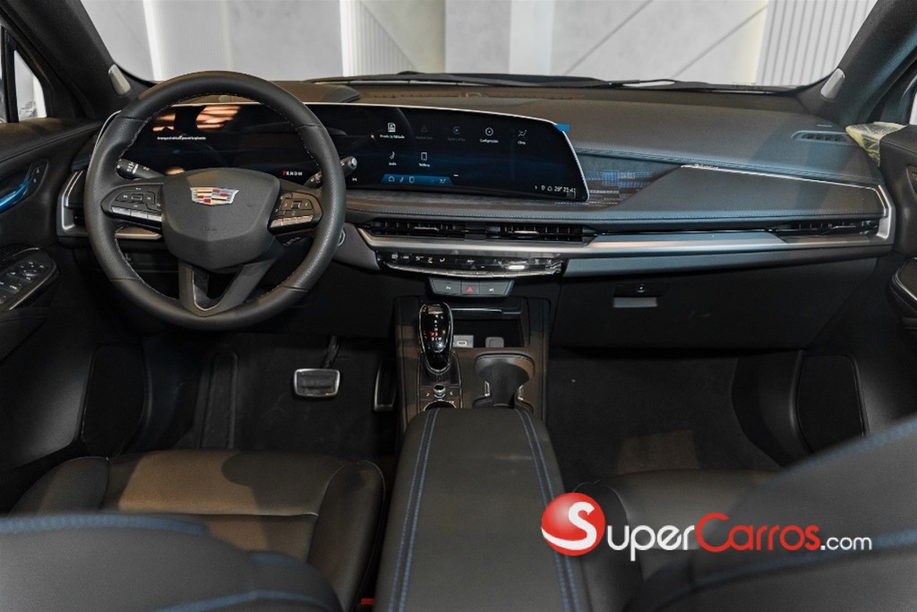 2026 Cadillac XT4 — foto 10 / 11