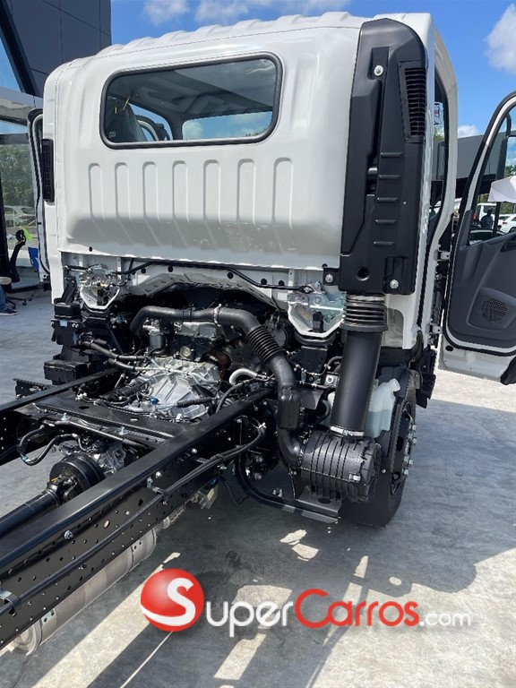 2026 Isuzu NPR 16 pies — foto 7 / 11