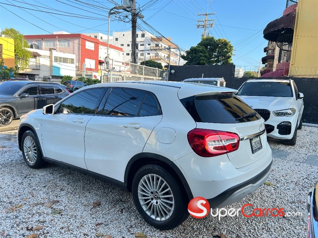2018 Mercedes-Benz Clase GLA 180 — foto 5 / 8