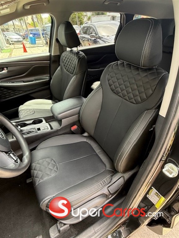 2019 Hyundai Santa Fe SE — foto 9 / 12