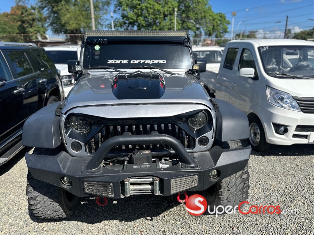 2015 Jeep Wrangler Unlimited — foto 2 / 8