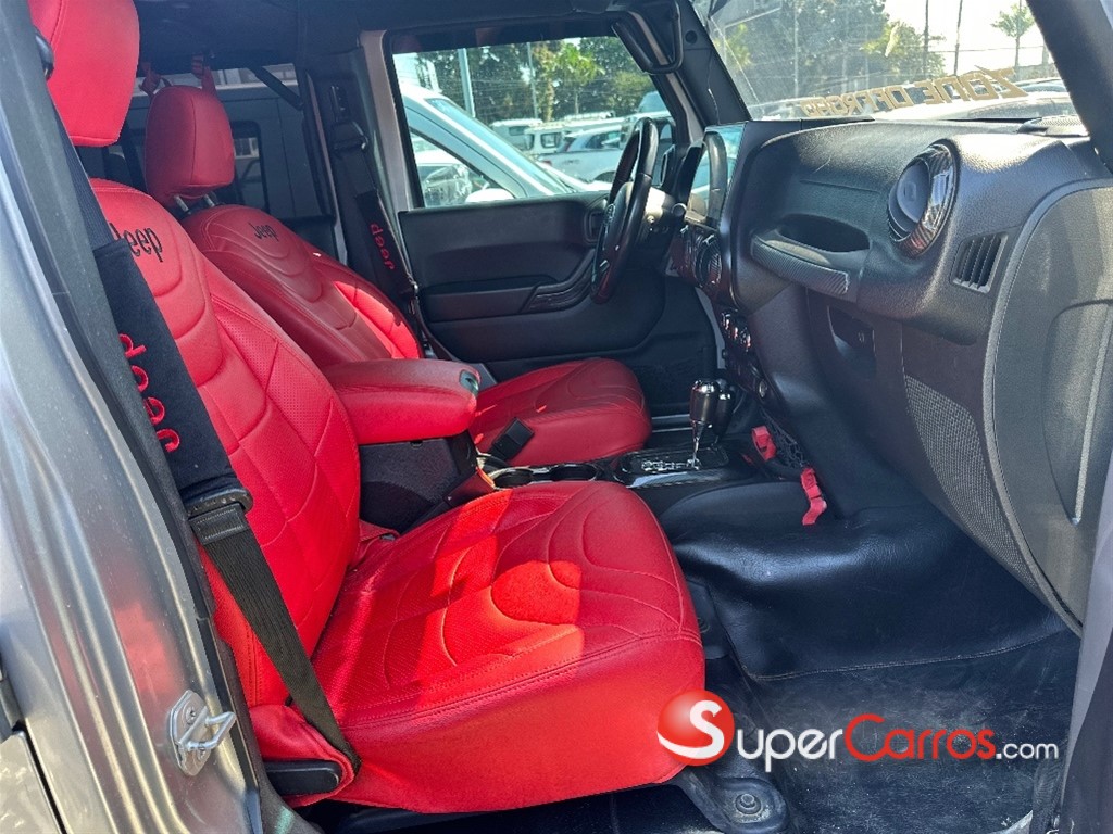 2015 Jeep Wrangler Unlimited — foto 7 / 8