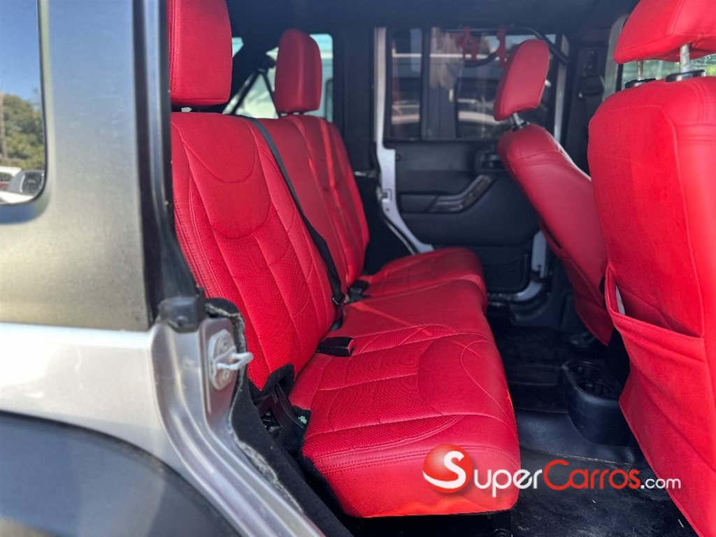 2015 Jeep Wrangler Unlimited — foto 8 / 8