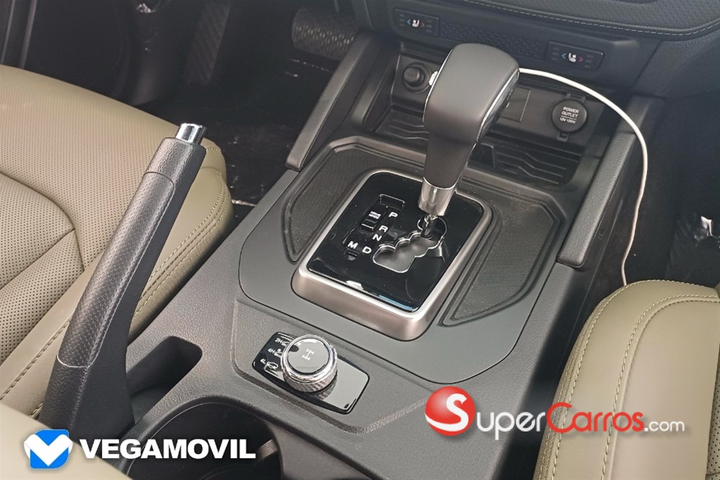 2025 KGM Musso PLATINUM — foto 10 / 11