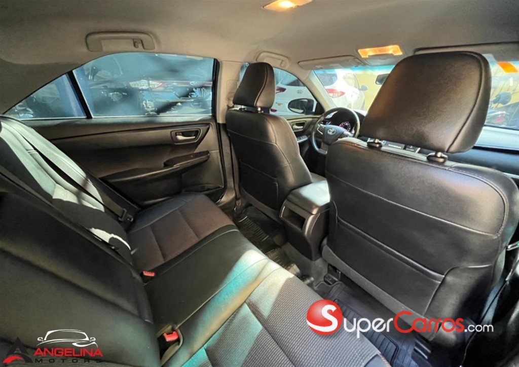 2017 Toyota Camry — foto 4 / 10