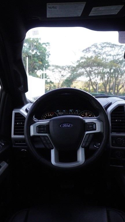 2019 Ford F 150 Lariat Ecoboost — foto 7 / 12