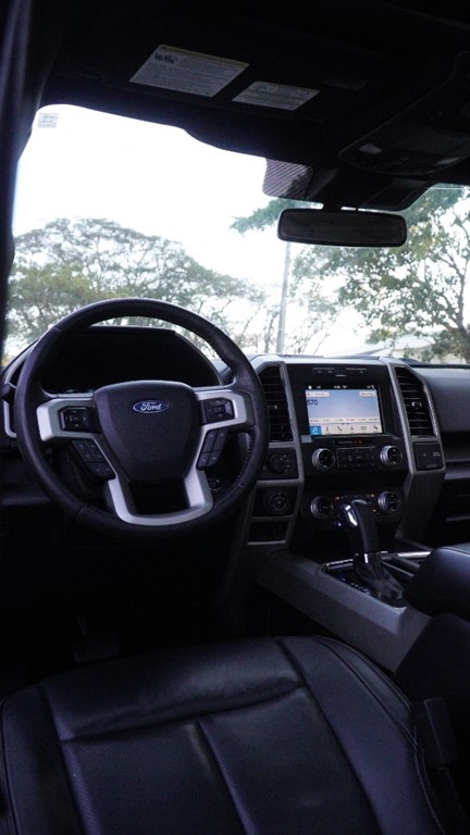 2019 Ford F 150 Lariat Ecoboost — foto 9 / 12