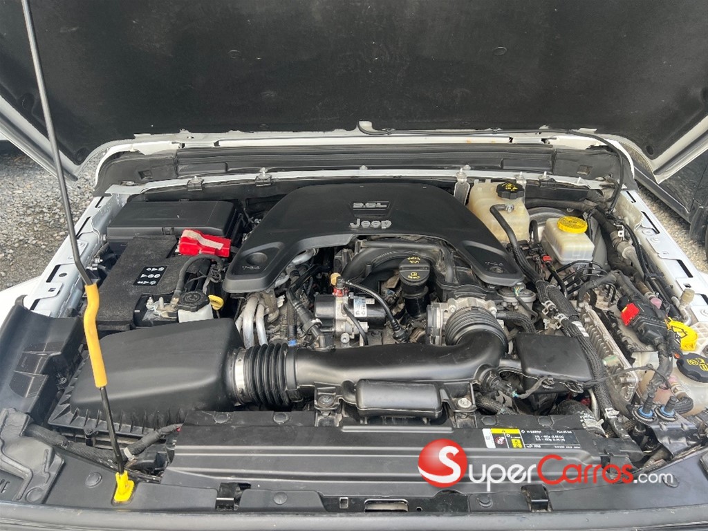 2020 Jeep Wrangler Sahara — foto 10 / 10