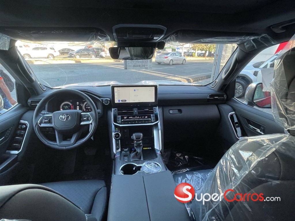2025 Toyota Land Cruiser 300 VX-R — foto 4 / 10