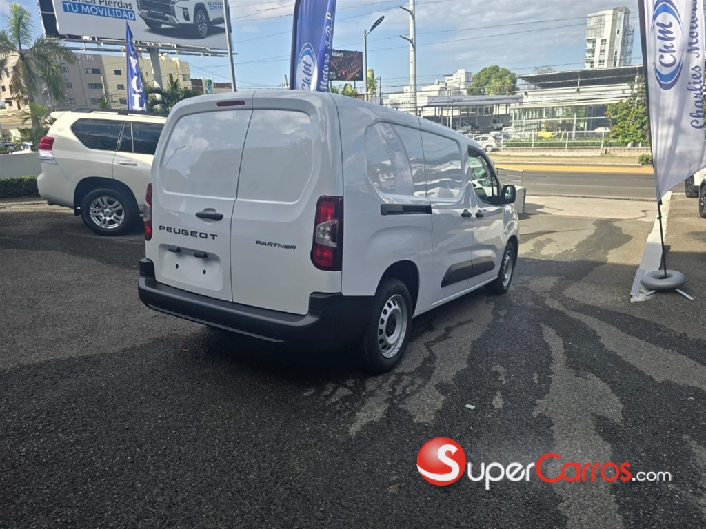 2027 Peugeot Partner — foto 4 / 9
