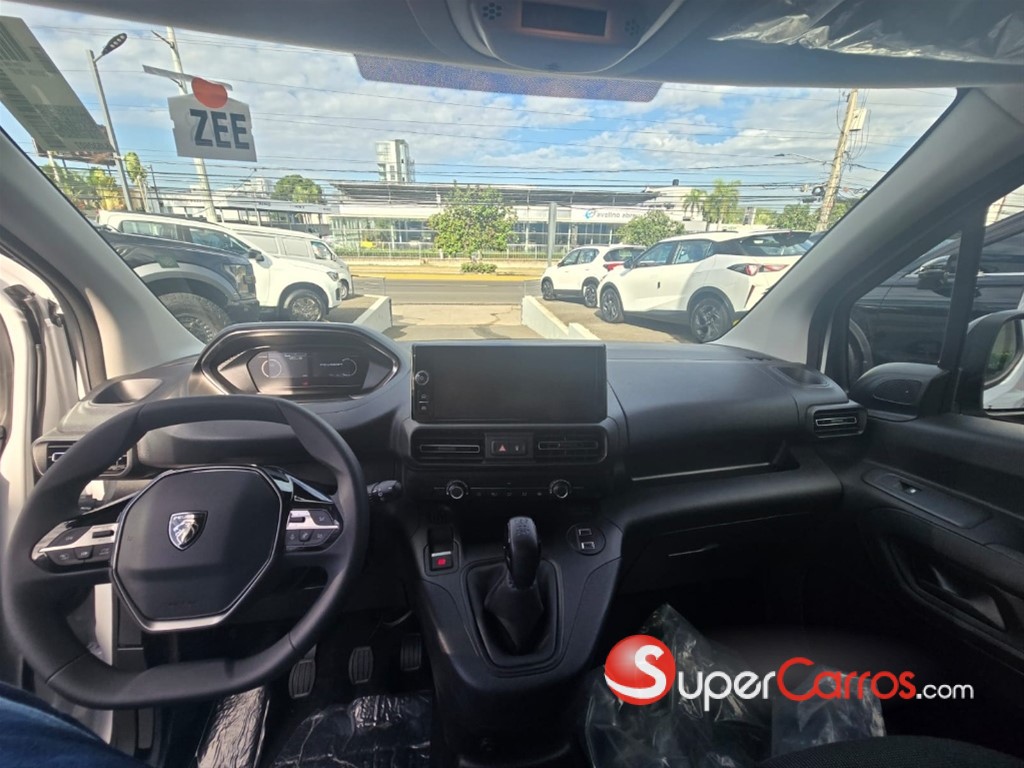 2027 Peugeot Partner — foto 9 / 9