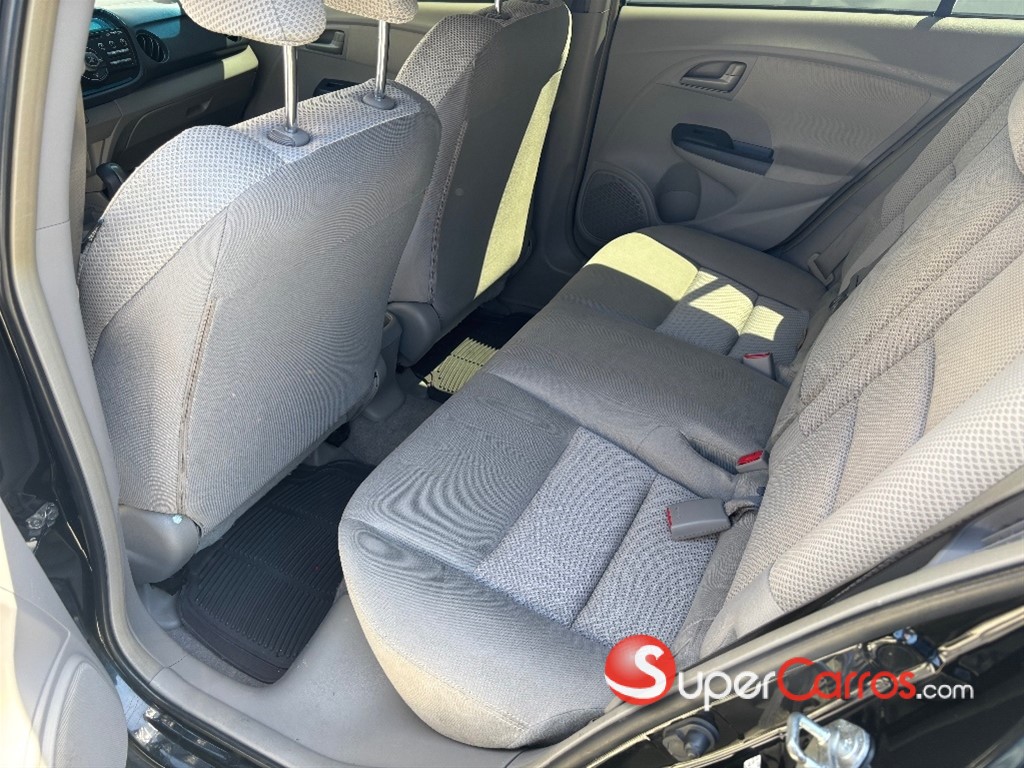 2010 Honda Insight — foto 6 / 8