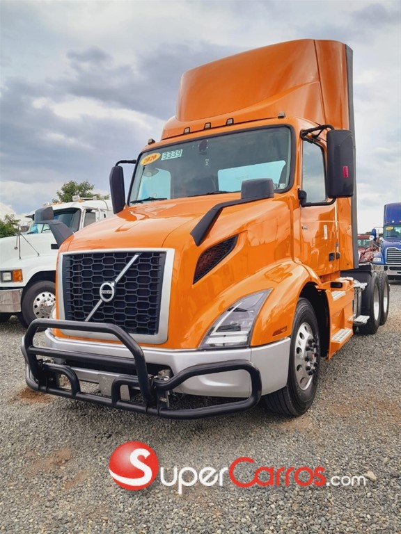 2020 Volvo VNR