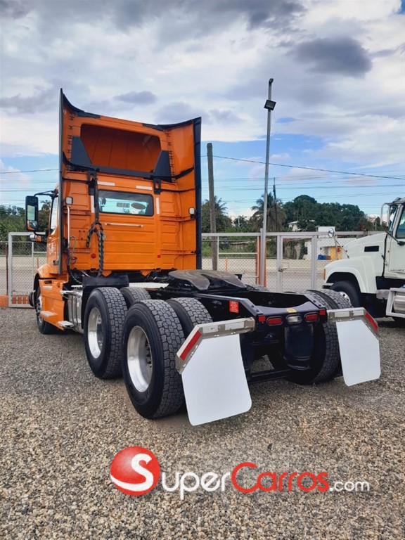 2020 Volvo VNR — foto 7 / 9