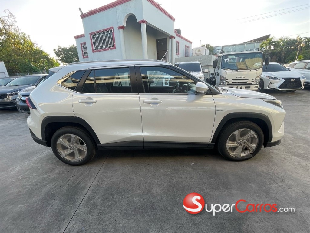 2024 Toyota Yaris Cross Full Híbrido — foto 8 / 9