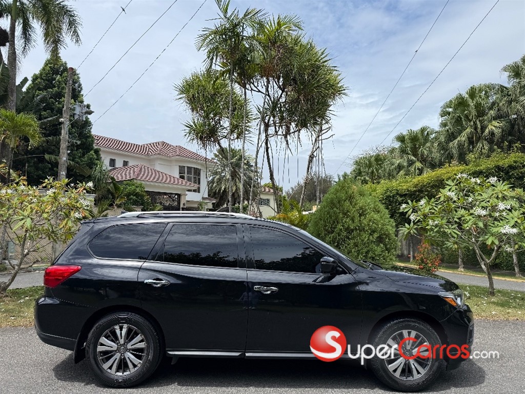 2019 Nissan Pathfinder — foto 4 / 11
