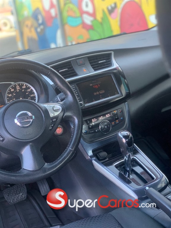 2019 Nissan Sentra SR — foto 8 / 8