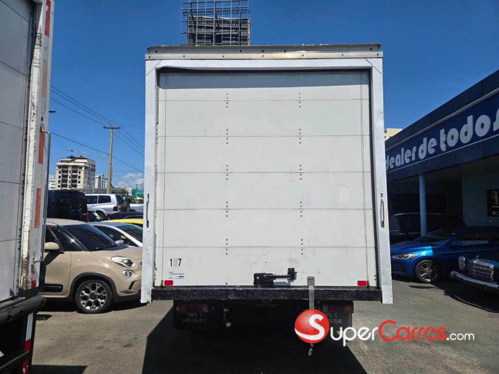 2015 Mitsubishi Motors Fuso — foto 8 / 10