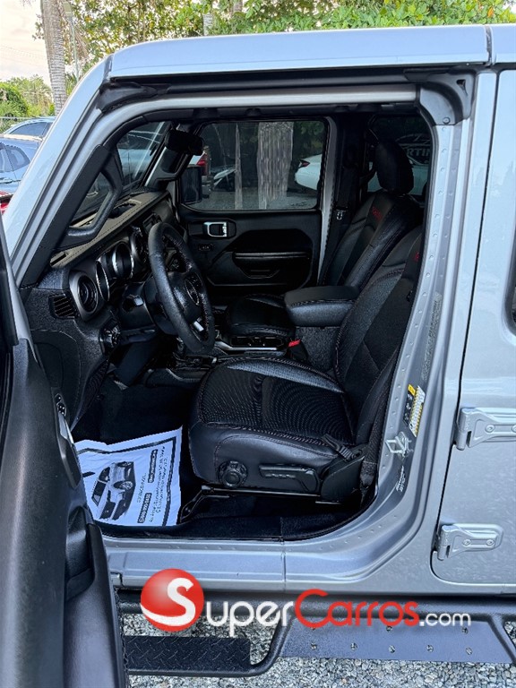 2020 Jeep Gladiator Sport — foto 7 / 10