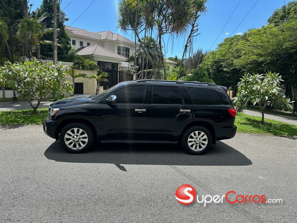 2012 Toyota Sequoia — foto 2 / 8
