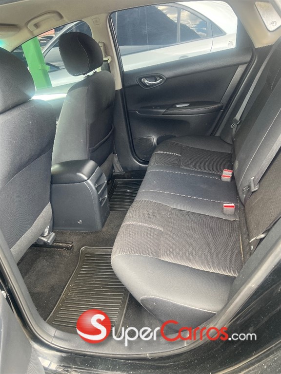 2016 Nissan Sentra — foto 3 / 5