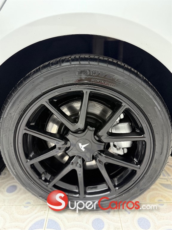 2020 Tesla Model 3 Standard Range Plus — foto 8 / 8