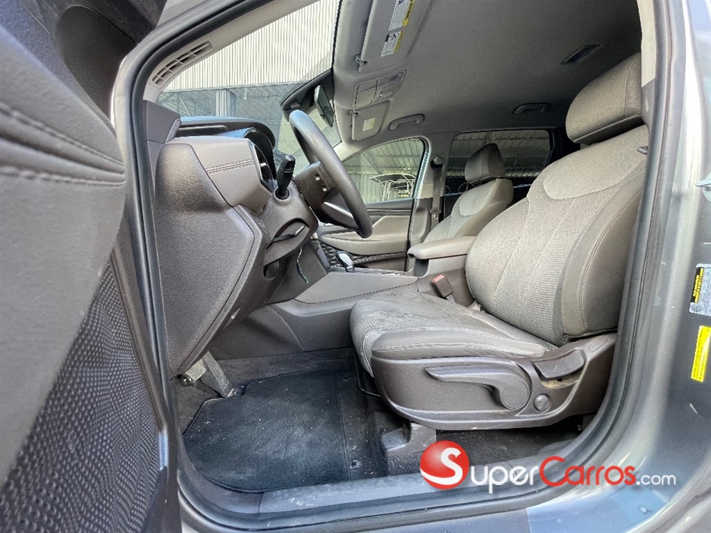 2019 Hyundai Santa Fe SE — foto 2 / 10