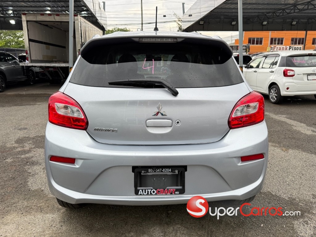 2020 Mitsubishi Motors Mirage — foto 8 / 12