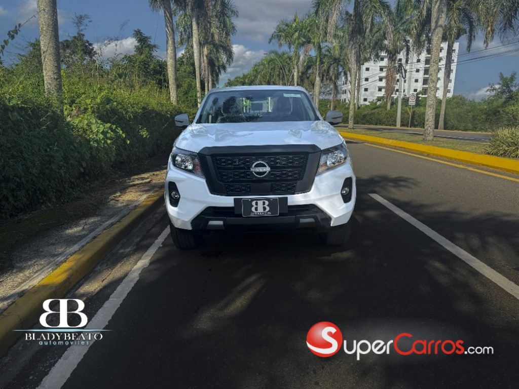 2026 Nissan Frontier XE — foto 10 / 12