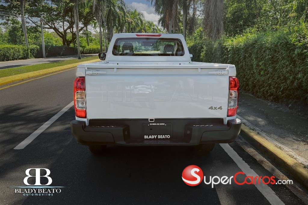 2026 Nissan Frontier S — foto 2 / 9