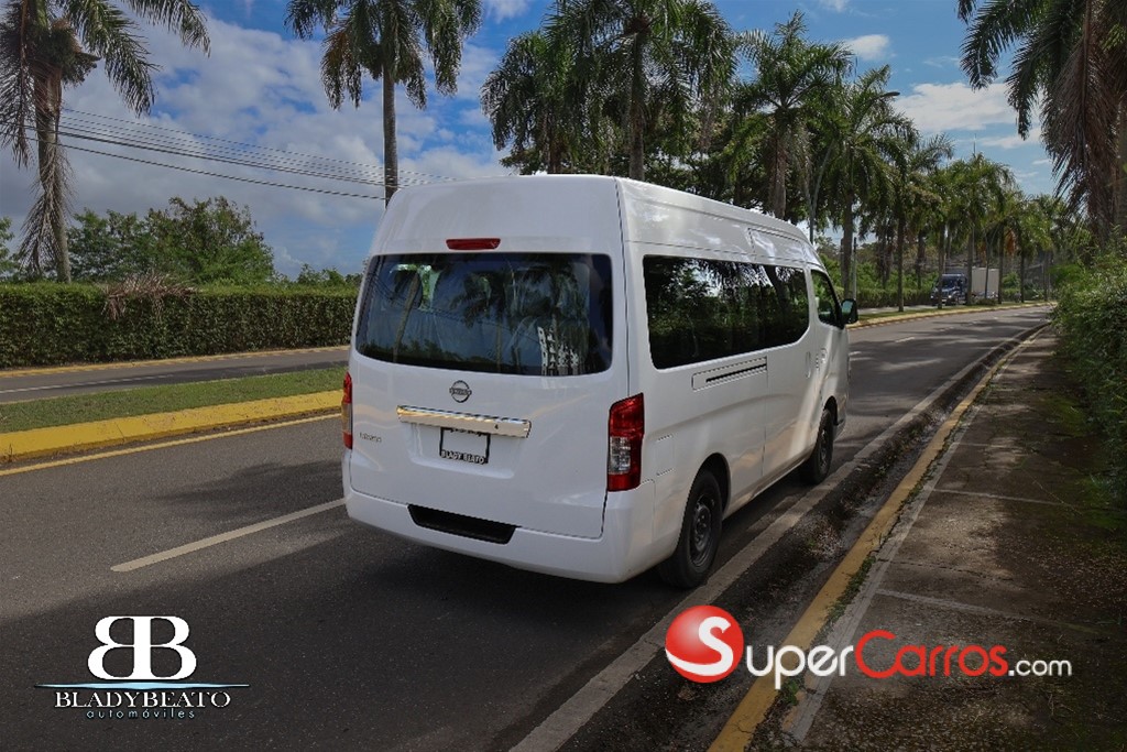 2027 Nissan Urvan — foto 5 / 10