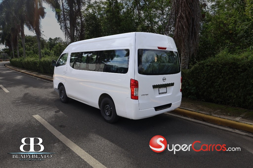 2027 Nissan Urvan — foto 7 / 10
