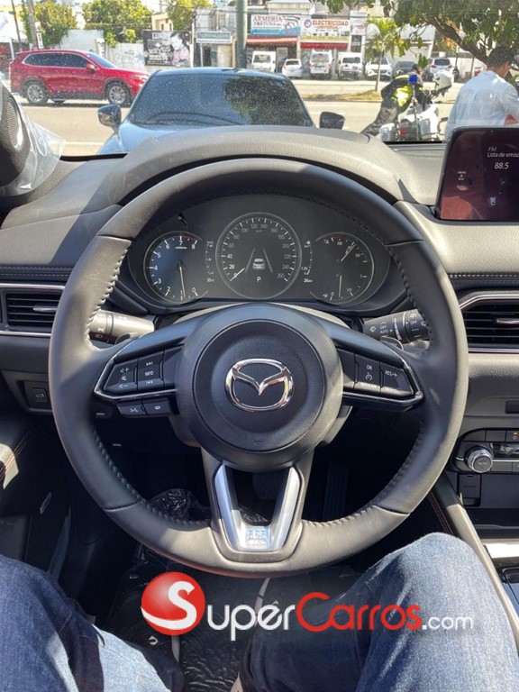 2026 Mazda CX-5 GT — foto 8 / 12