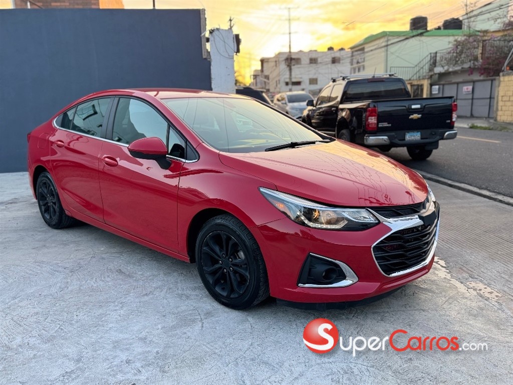 2019 Chevrolet Cruze LT — foto 2 / 12