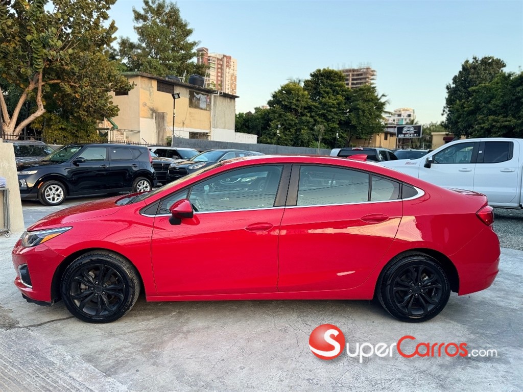2019 Chevrolet Cruze LT — foto 3 / 12