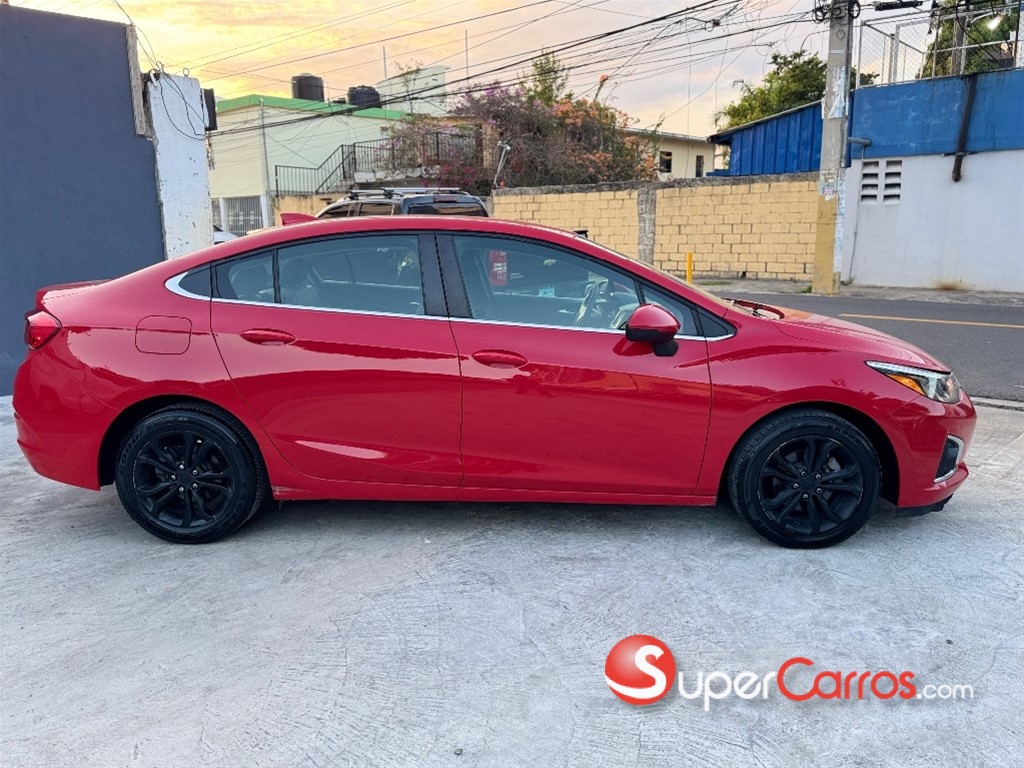 2019 Chevrolet Cruze LT — foto 7 / 12
