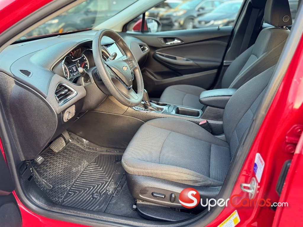 2019 Chevrolet Cruze LT — foto 9 / 12