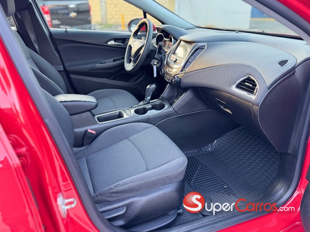 2019 Chevrolet Cruze LT — foto 10 / 12