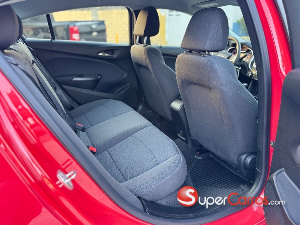 2019 Chevrolet Cruze LT — foto 11 / 12