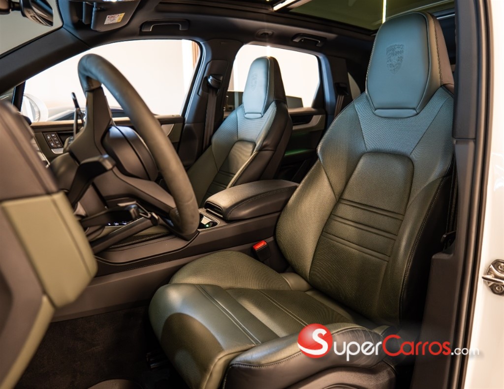 2024 Porsche Cayenne — foto 9 / 12