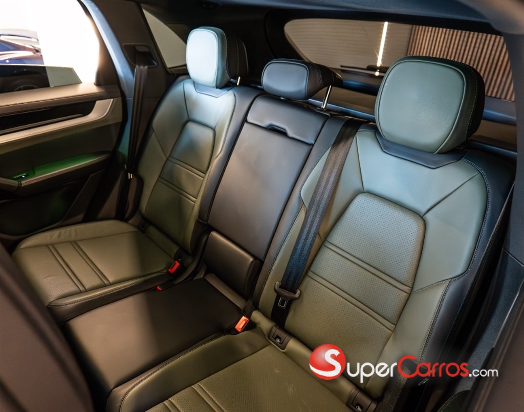 2024 Porsche Cayenne — foto 10 / 12