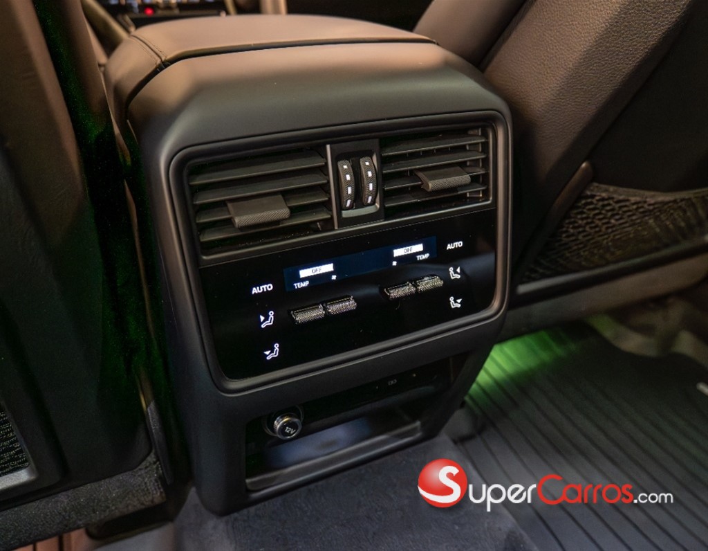 2024 Porsche Cayenne — foto 11 / 12