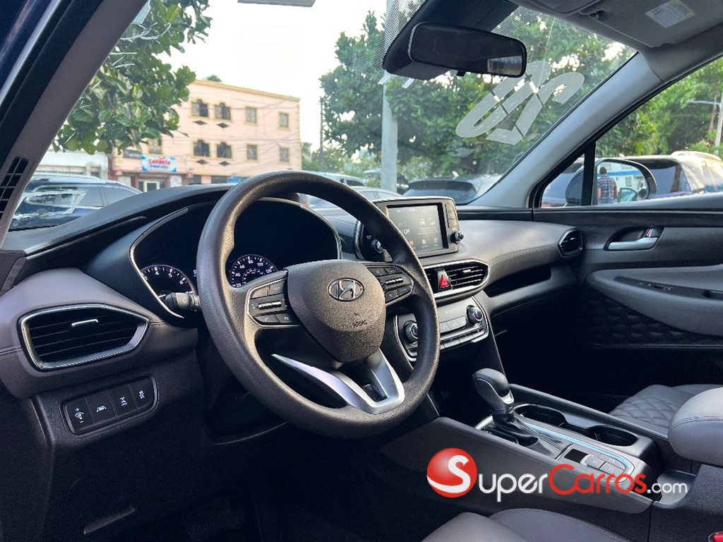 2020 Hyundai Santa Fe SE — foto 6 / 12